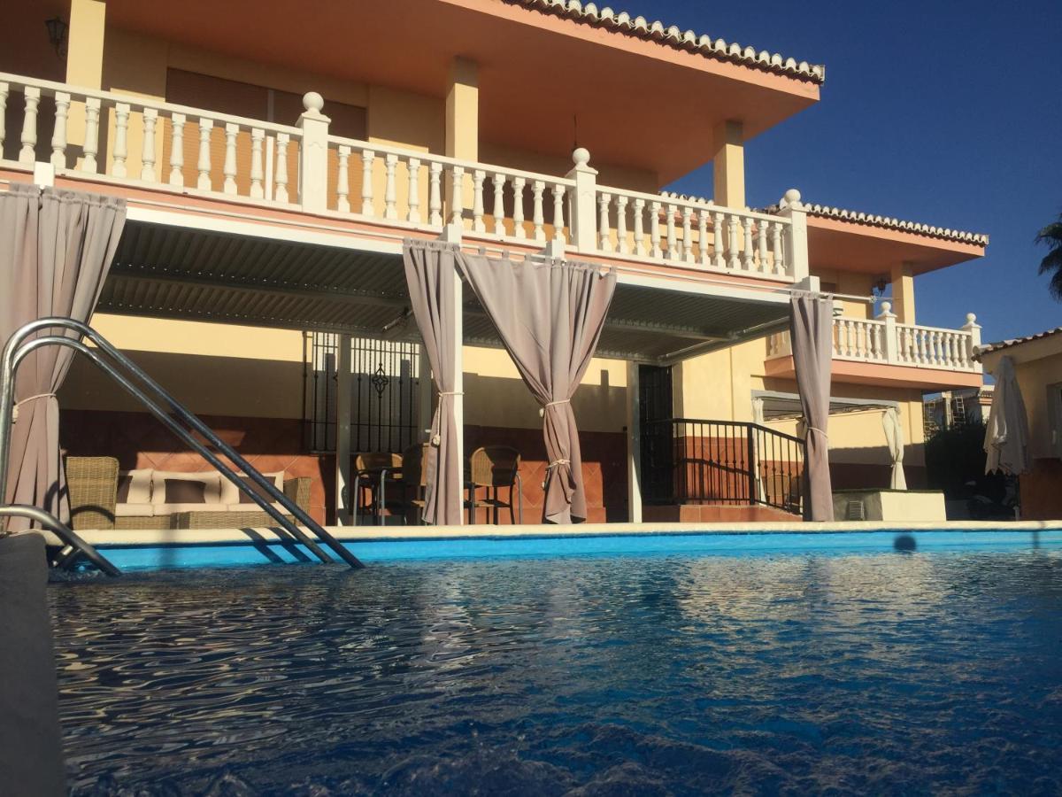 Villa De La Acacia Gojar 외부 사진