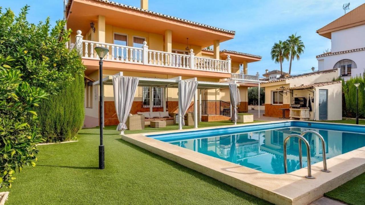Villa De La Acacia Gojar 외부 사진