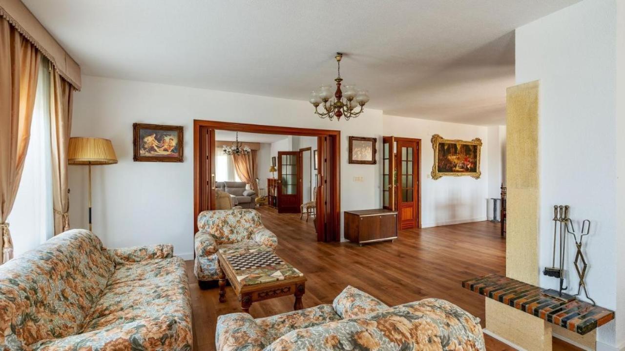 Villa De La Acacia Gojar 외부 사진